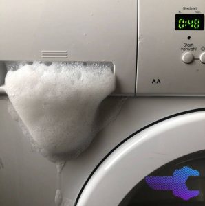 علت وجود کف اضافی و بروز ارور E17 لباسشویی بکو چیست؟